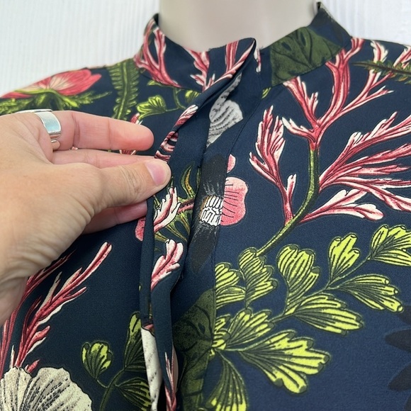 H&M - Bright Floral Colorful Patterned Half Button Long Sleeve Blouse Size 2 - Picture 7 of 11